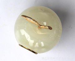 天然玉器的商务礼遇 匠心苹果钟表工艺品的价值阐释